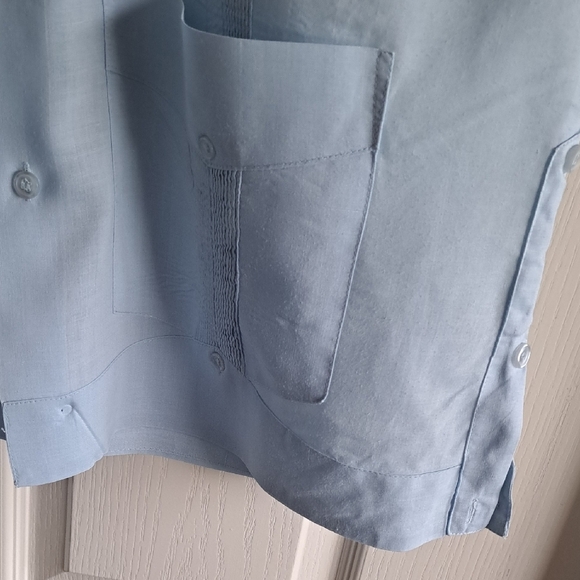 Men's Light Blue Dress Shirt - Picture 3 of 9